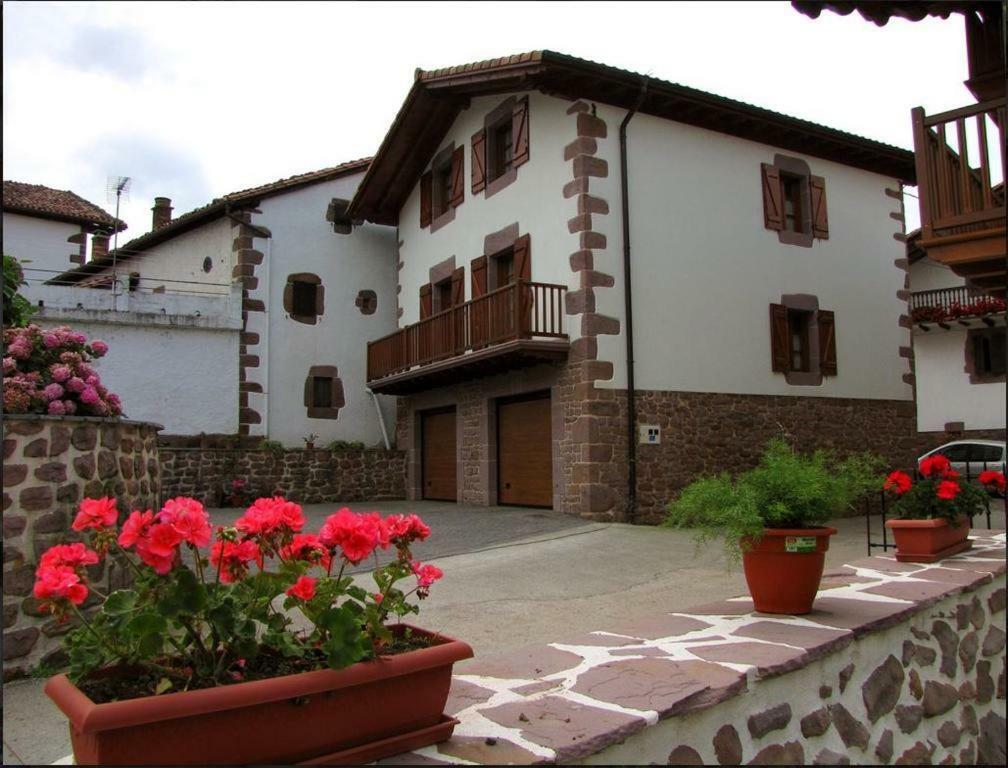 Affittacamere Casa Bentta Errazu Esterno foto
